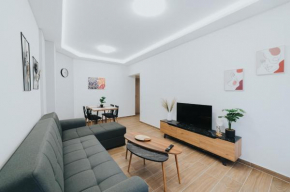 Comfy and Stylish apartment near Metro